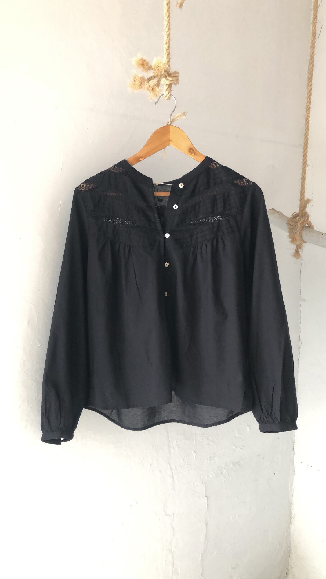 BLUSA ENCAJE