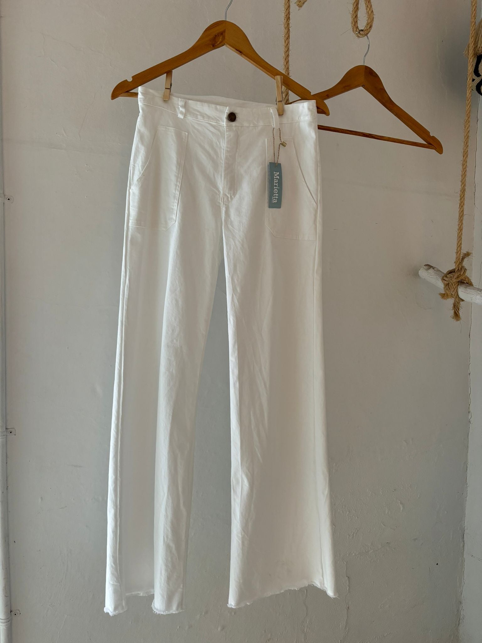 PANTALON BLANCO BASICO 4 BOLSILLOS