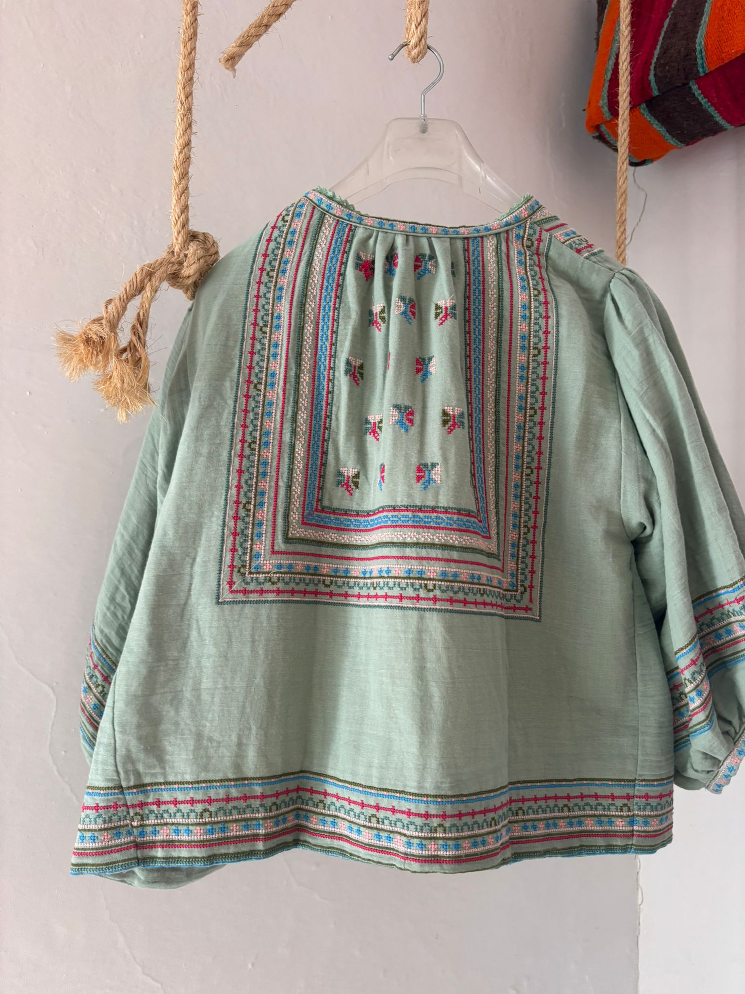 CHAQUETA INTROPIA VERDE