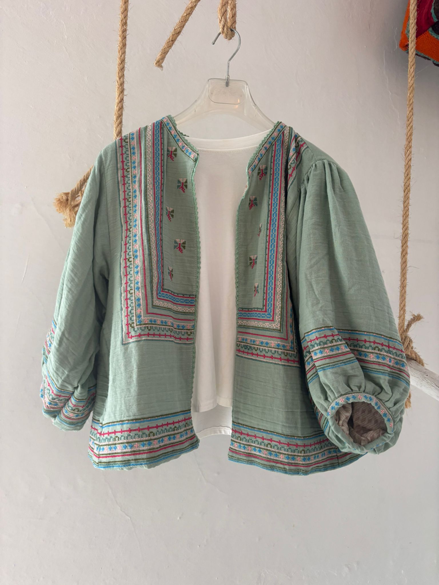 CHAQUETA INTROPIA VERDE