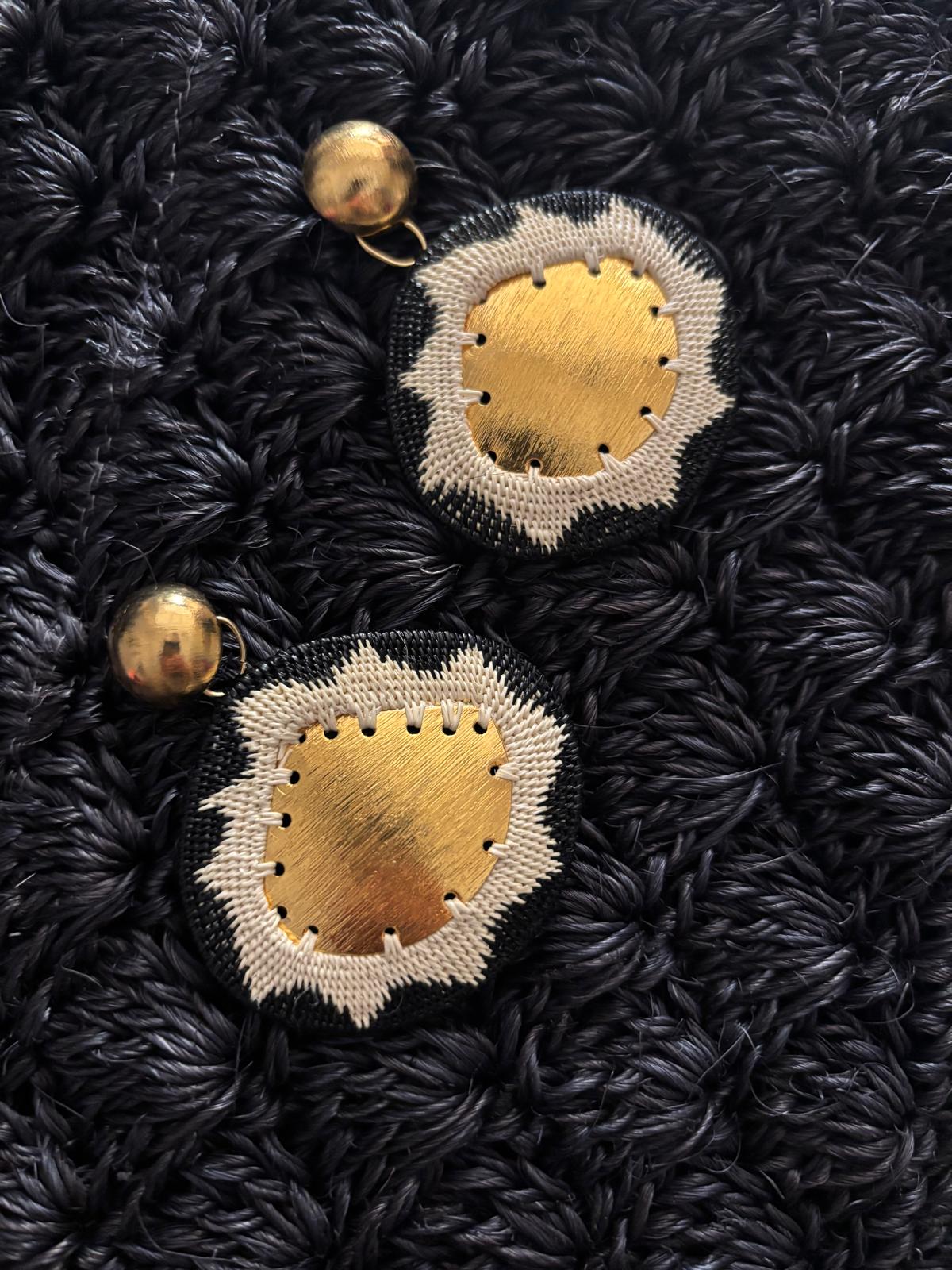 PENDIENTES MIRIAM NEGRO